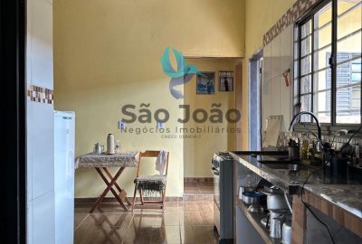 12fdeaf2-f344-4672-8fe2-7d5a6a897559